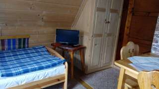 Проживание в семье Skalnica Pokoje Gościnne Буковина-Татшаньска Двухместный номер с 2 отдельными кроватями и общей ванной комнатой-2